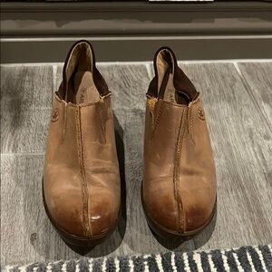 Ariat Women's Brown Leather Ankle Booties size 6 1/2
